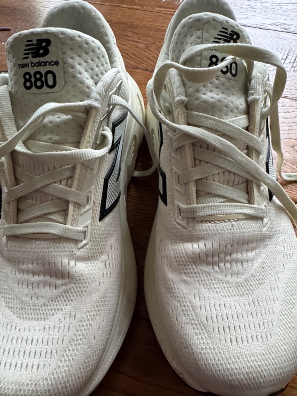 Gore Tex New Balance 880 Womens Running Shoes - Cream/White waterproof!!!!!